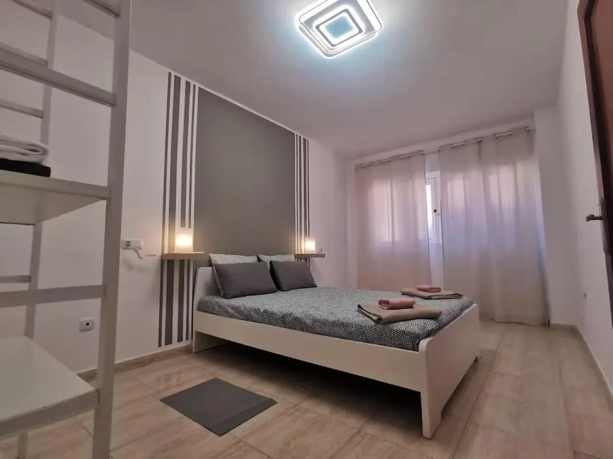 Modern And Spacious 3 Bedroom House In Corralejo Hébergement de vacances